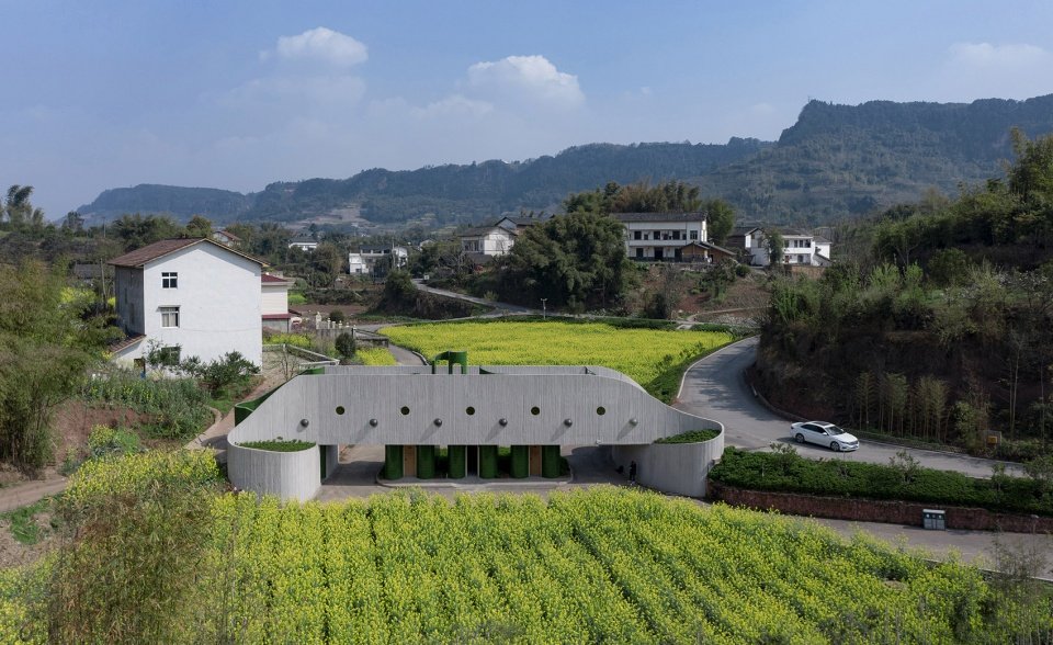 桥 - 厕，四川宜宾 / 锋茂建筑