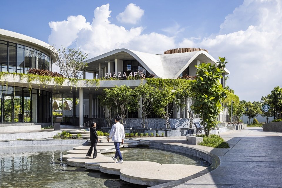 “生态循环馆”餐厅，越南 / Takashi Niwa Architects