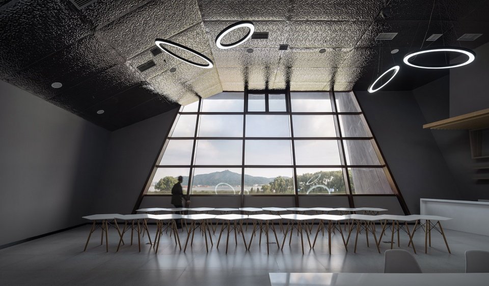 南京六合渡江胜利公园 / 南大设计院周凌工作室