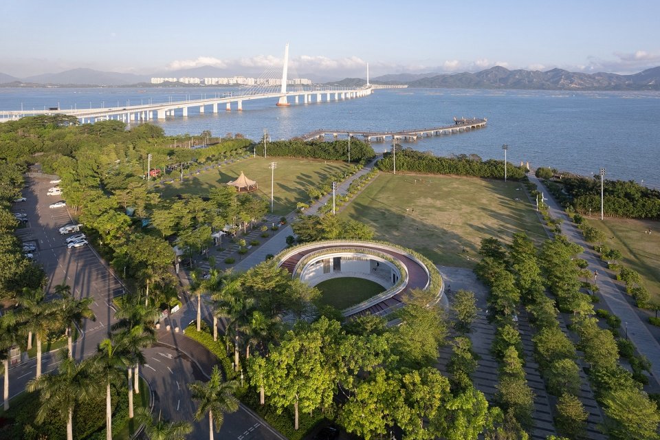 深圳湾海风运动广场公厕设计 / CCDI21 设计工作室