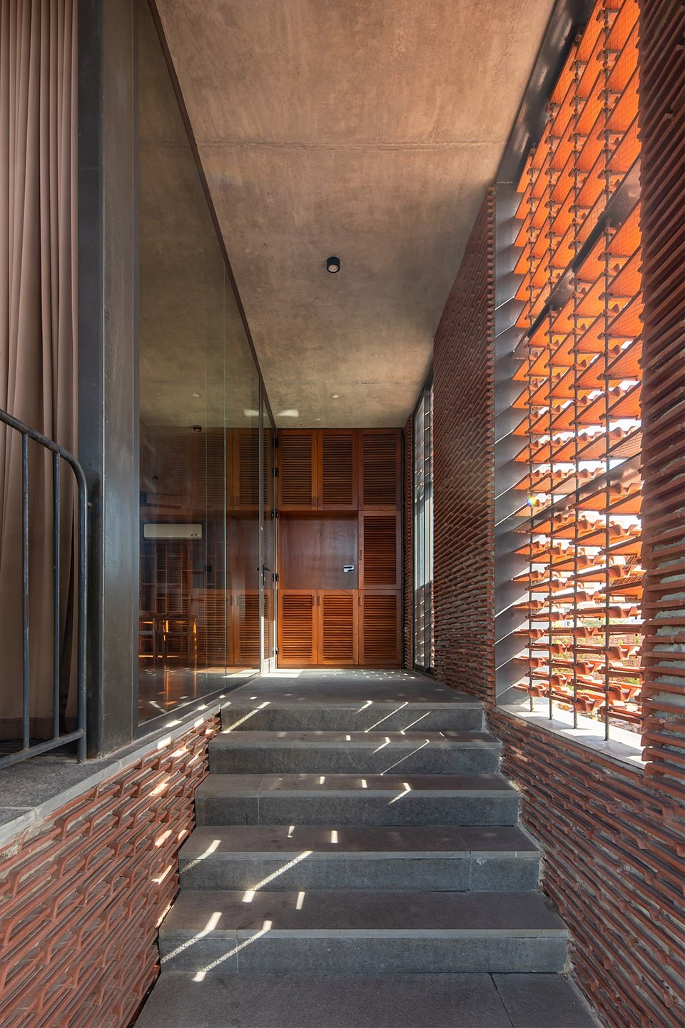 瓦巢住宅,越南 / H&P Architects 瓦巢住宅,越南 / H&P Architects