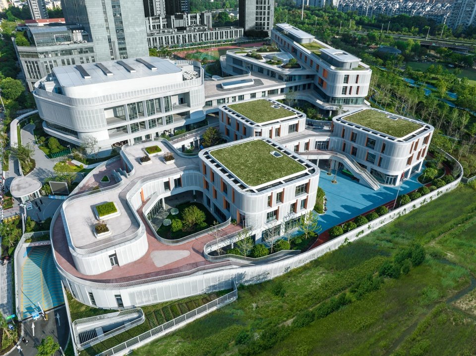 杭州市滨江区东方郡幼儿园江晖分园 / 浙江大学建筑设计研究院