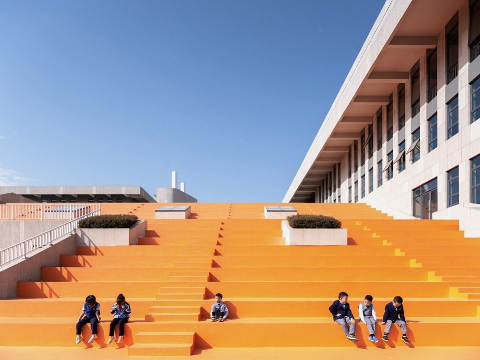 成都外国语学校仁寿校区 / 江苏中锐华东建筑设计研究院有限公司 荣朝晖工作室 成都外国语学校仁寿校区 / 江苏中锐华东建筑设计研究院有限公司 荣朝晖工作室