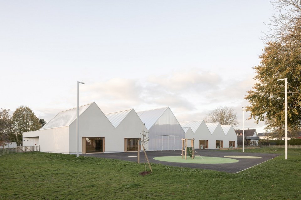 Saint-Ouen-du-Tilleul 幼儿园，法国 / ACAU Architectes