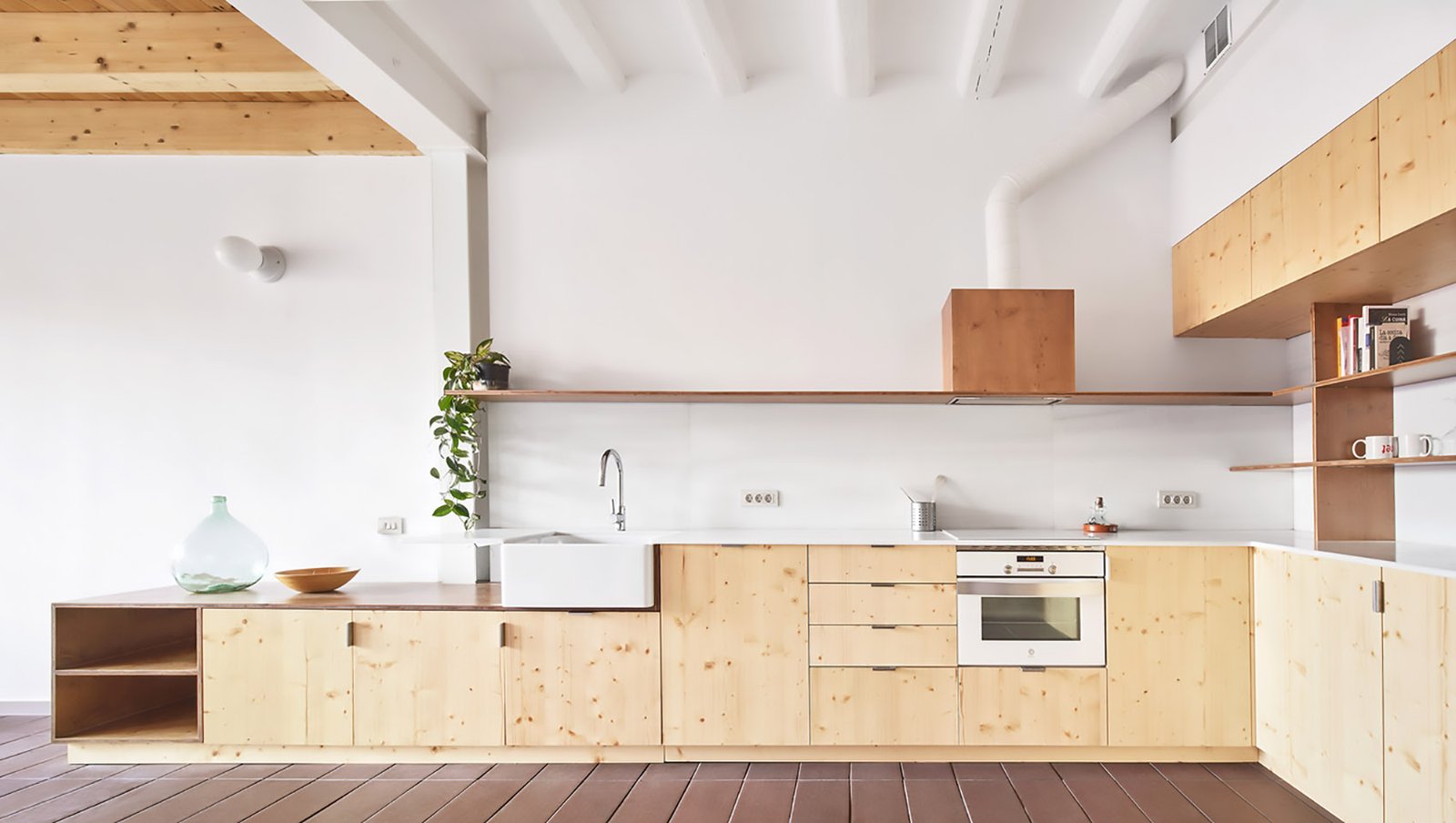 82SAN 塔拉萨联排住宅翻新扩建，巴塞罗纳 /  Vallribera Arquitectes