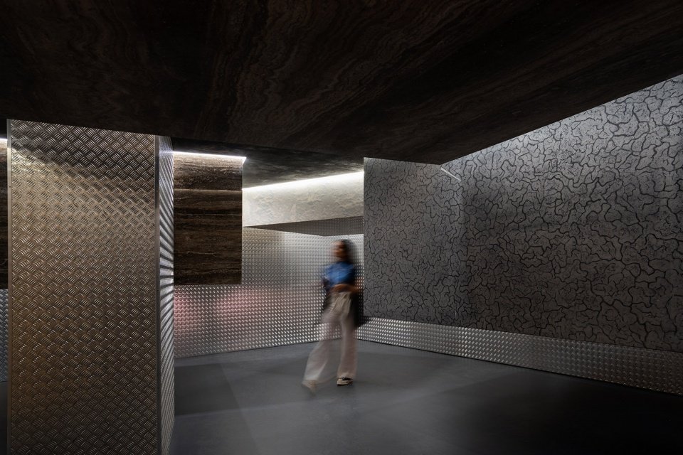 2023 米兰设计周“超越表面”/ OMA & SOLIDNATURE