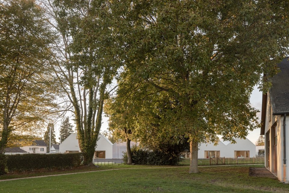 Saint-Ouen-du-Tilleul 幼儿园，法国 / ACAU Architectes