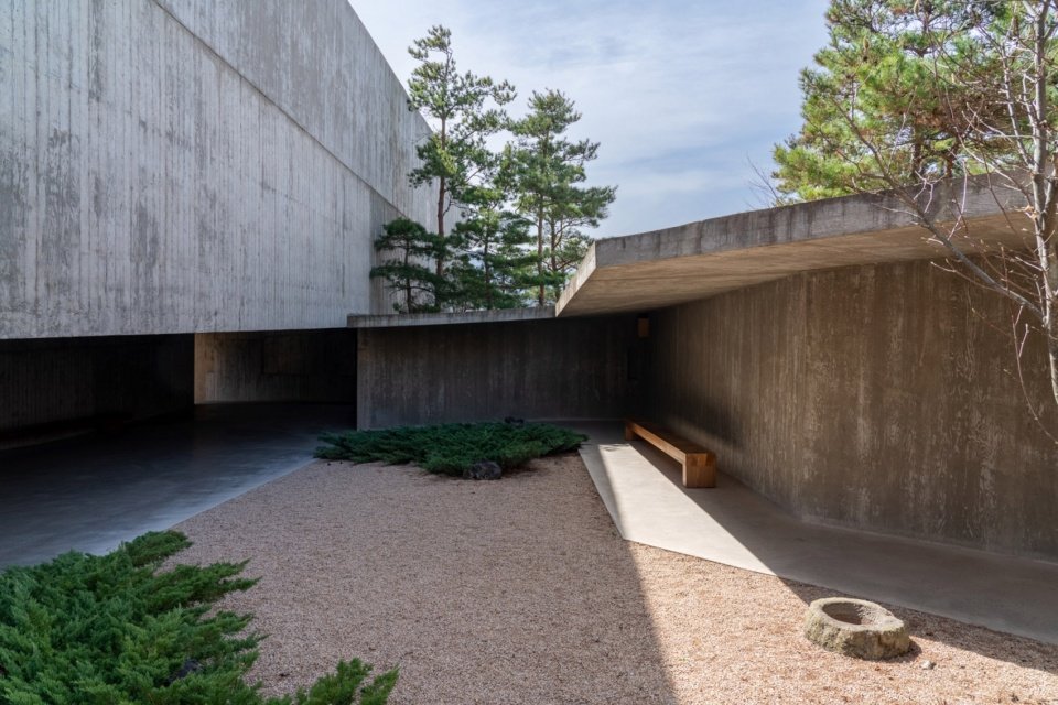 思惟园 – 西扎建筑作品 / 摄影：William Mulvihill