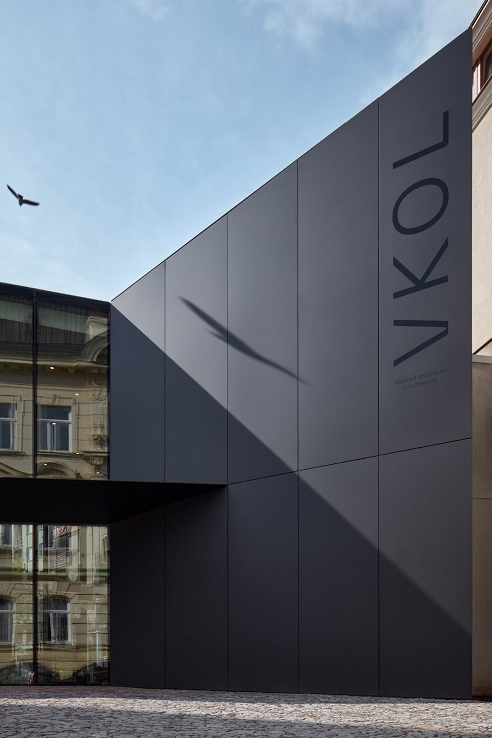 红色教堂改造，捷克 / atelier-r