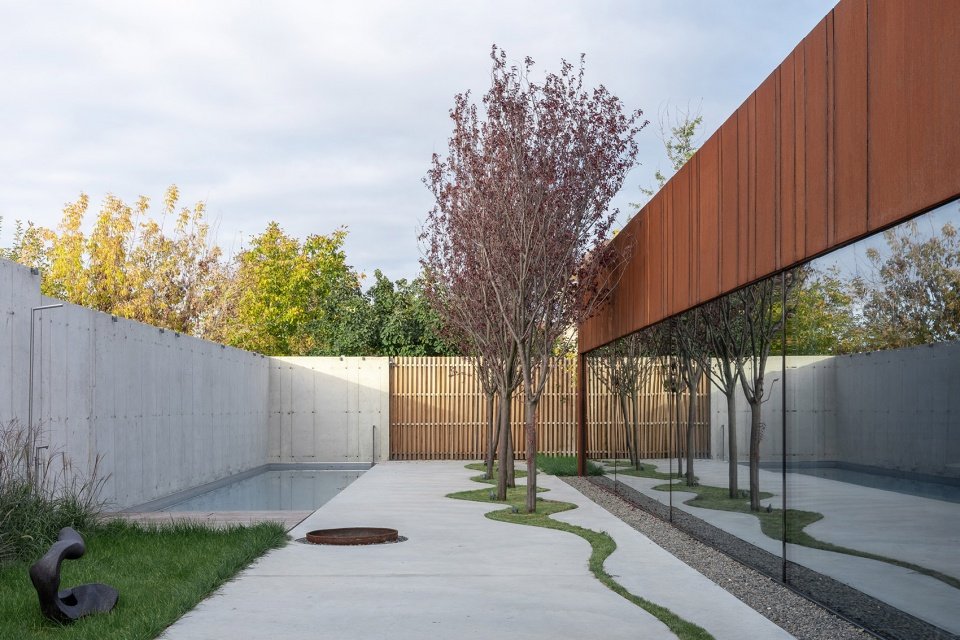 穹顶别墅，摩尔多瓦 / Calujac Architecture