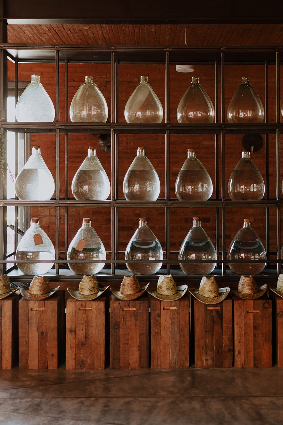 Cobarde 酒吧餐厅,墨西哥 / Rootstudio Cobarde 酒吧餐厅,墨西哥 / Rootstudio