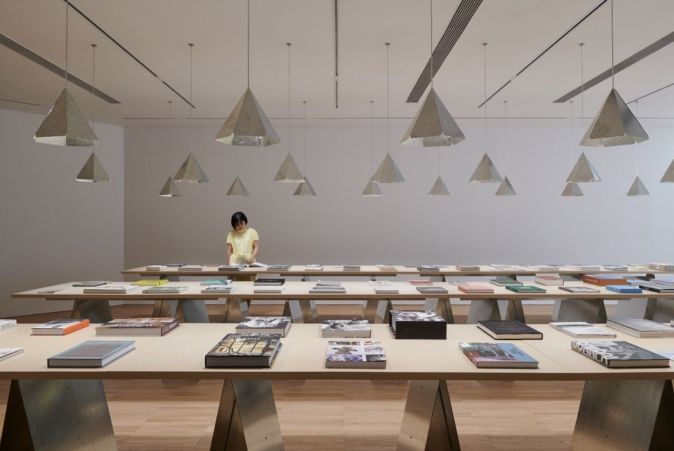 阿那亚卷宗书店和友谊书展，秦皇岛 / 亘建筑事务所