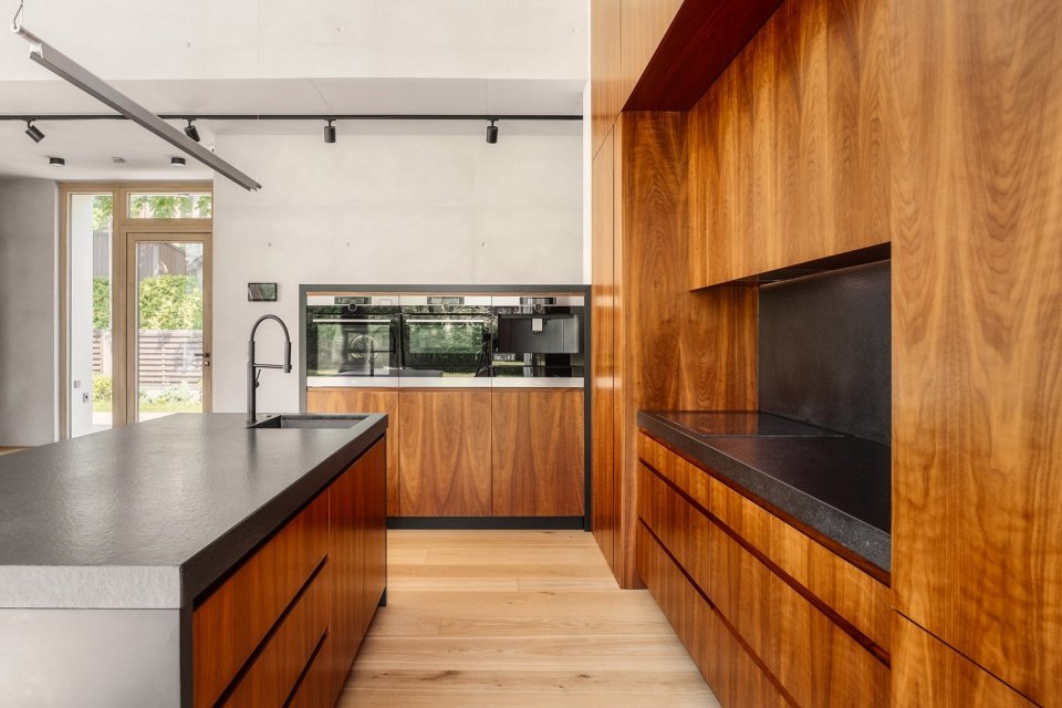 尤尔马拉的住宅,拉脱维亚 / CHADO Architectural Studio 尤尔马拉的住宅,拉脱维亚 / CHADO Architectural Studio