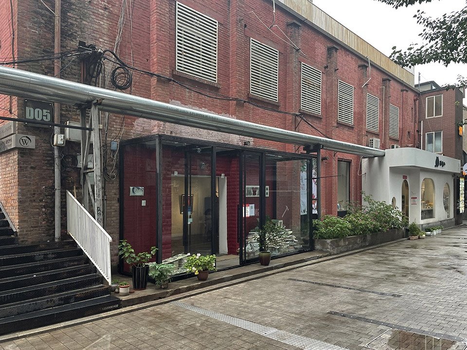 XYZ 画廊，北京 / 礽建筑