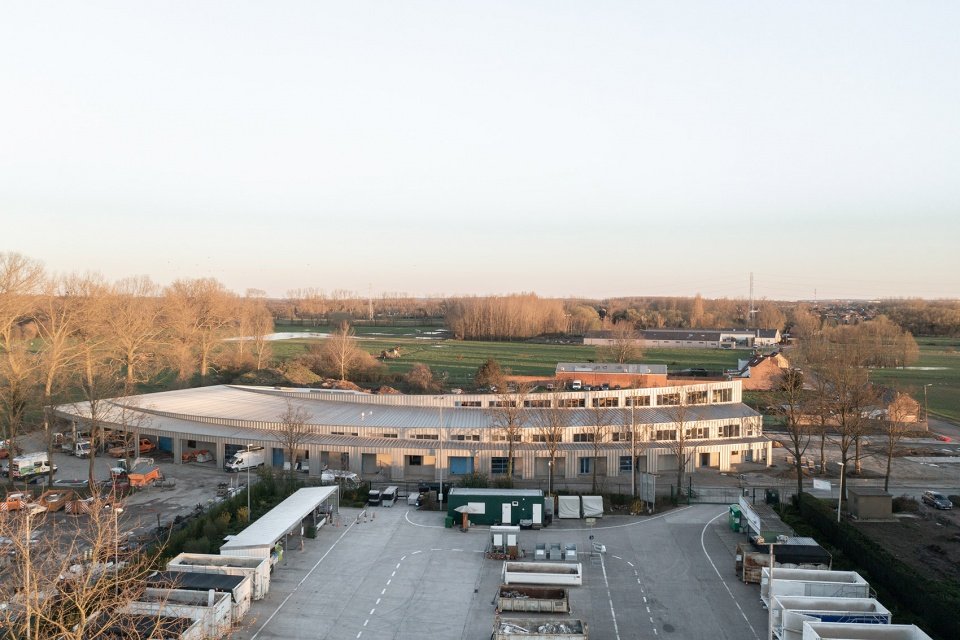 Zemst：工坊车间和办公空间，比利时 / WE-S architects