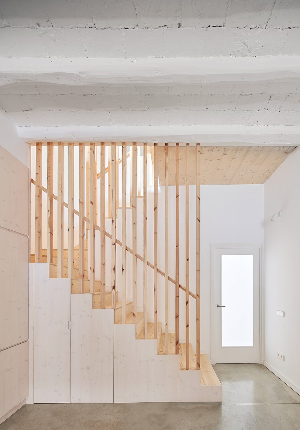 95PLA 特拉萨联排住宅翻新扩建，巴塞罗那 / Vallribera Arquitectes