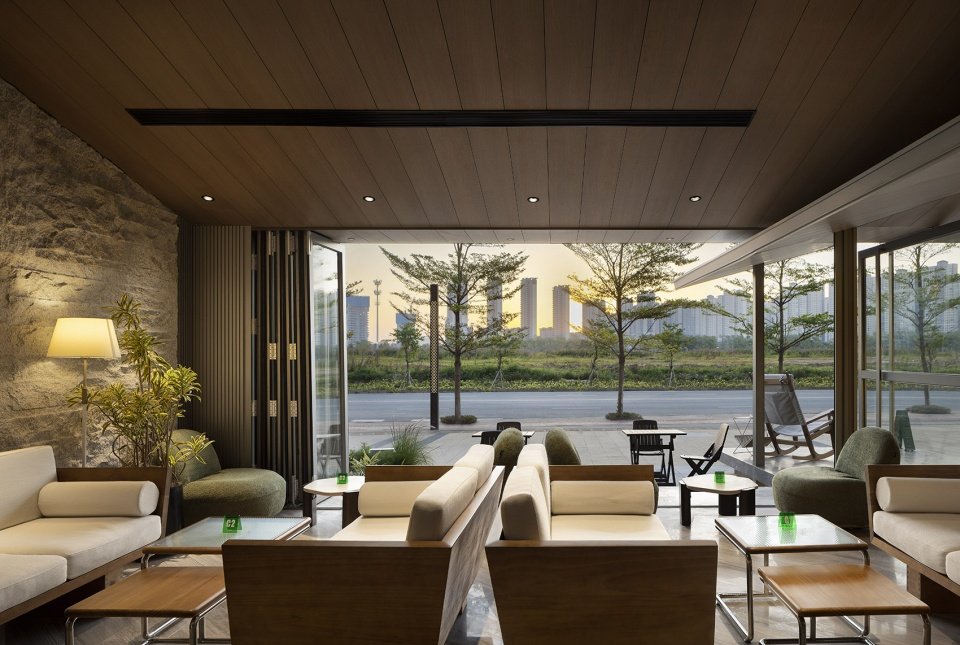 EUEU 餐饮店，广东惠州 / SORA