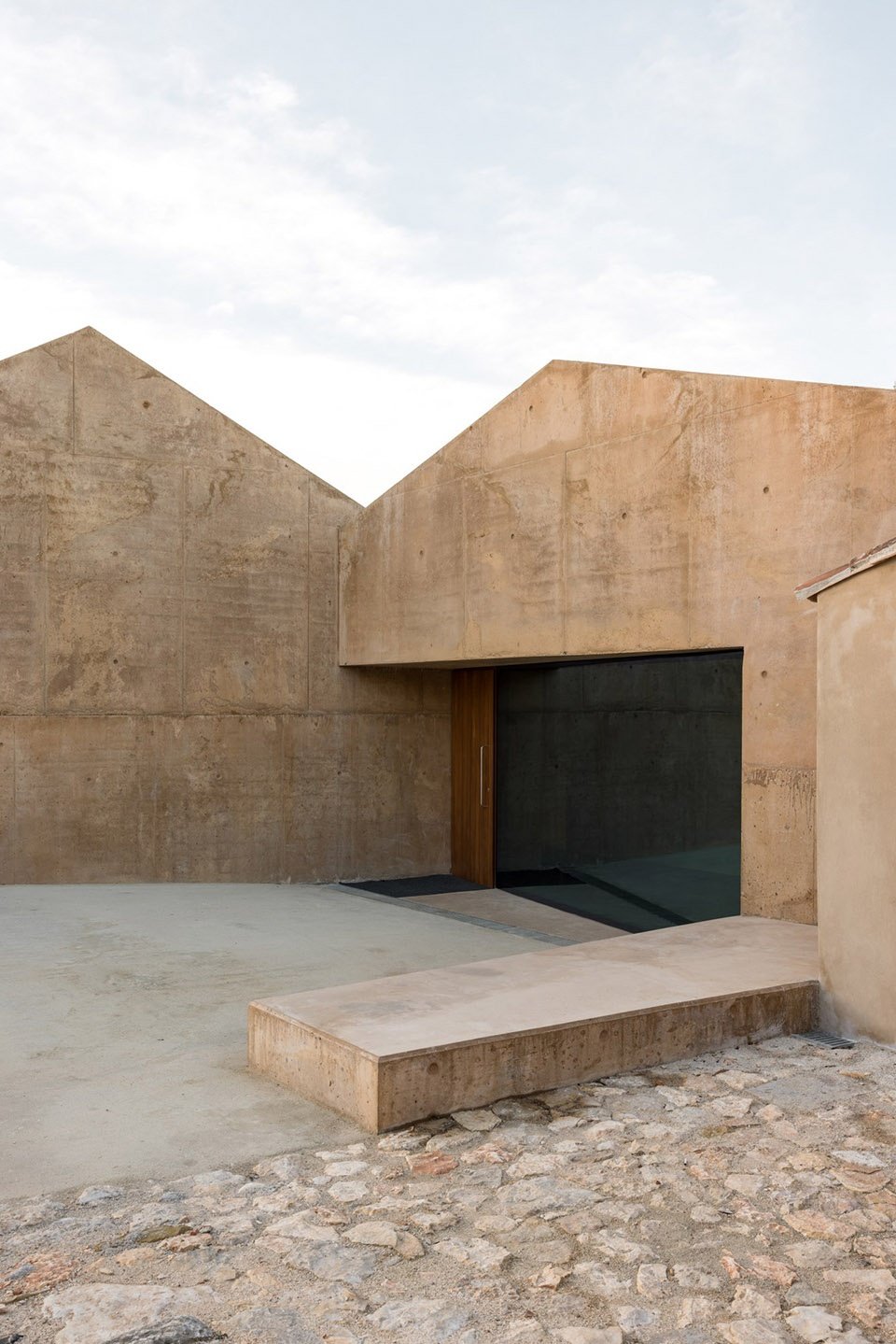 Casal Saloio 乡村房屋改造，葡萄牙 / Miguel Marcelino