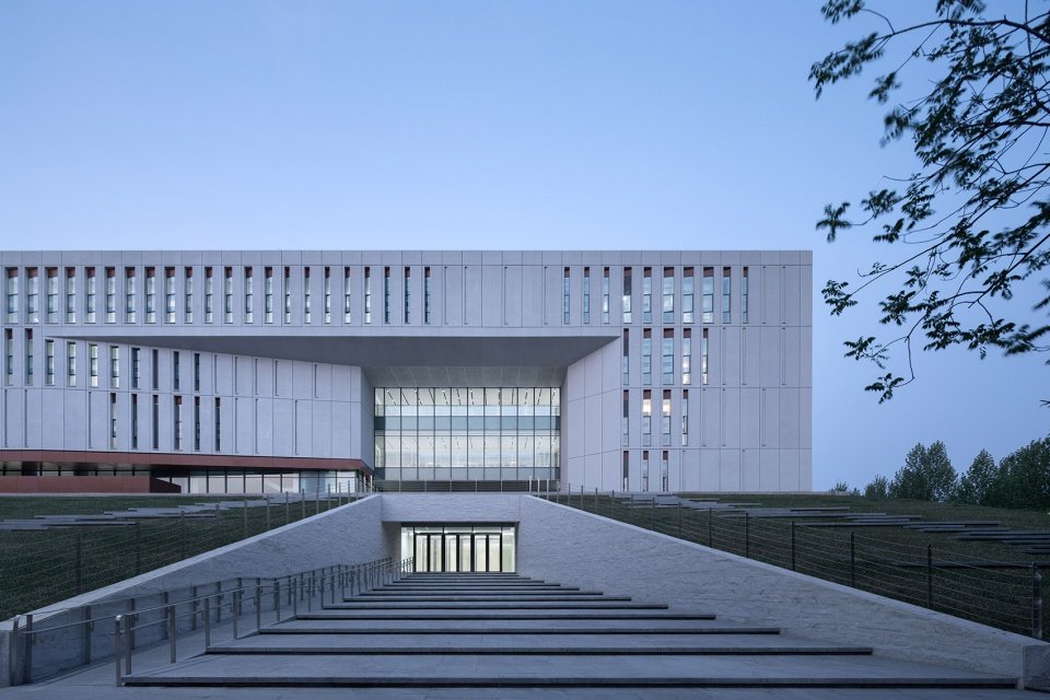 西北农林科技大学北校区图书馆，陕西 / 华南理工大学建筑设计研究院有限公司 陶郅工作室