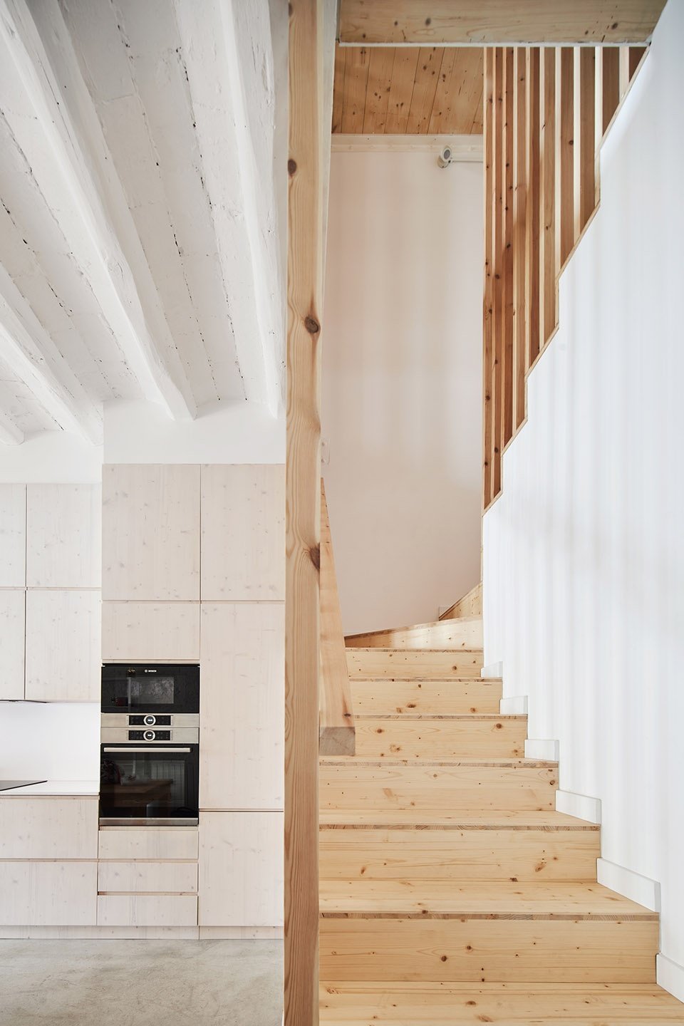 95PLA 特拉萨联排住宅翻新扩建，巴塞罗那 / Vallribera Arquitectes
