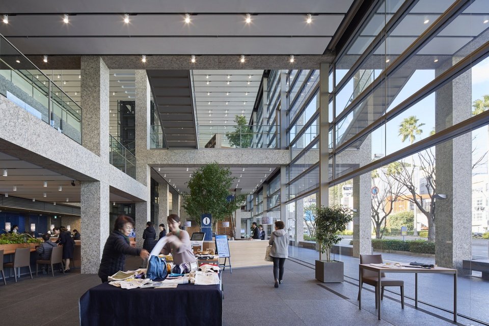 阿波银行总行营业部大楼,日本 / 株式会社日建设计 阿波银行总行营业部大楼,日本 / 株式会社日建设计