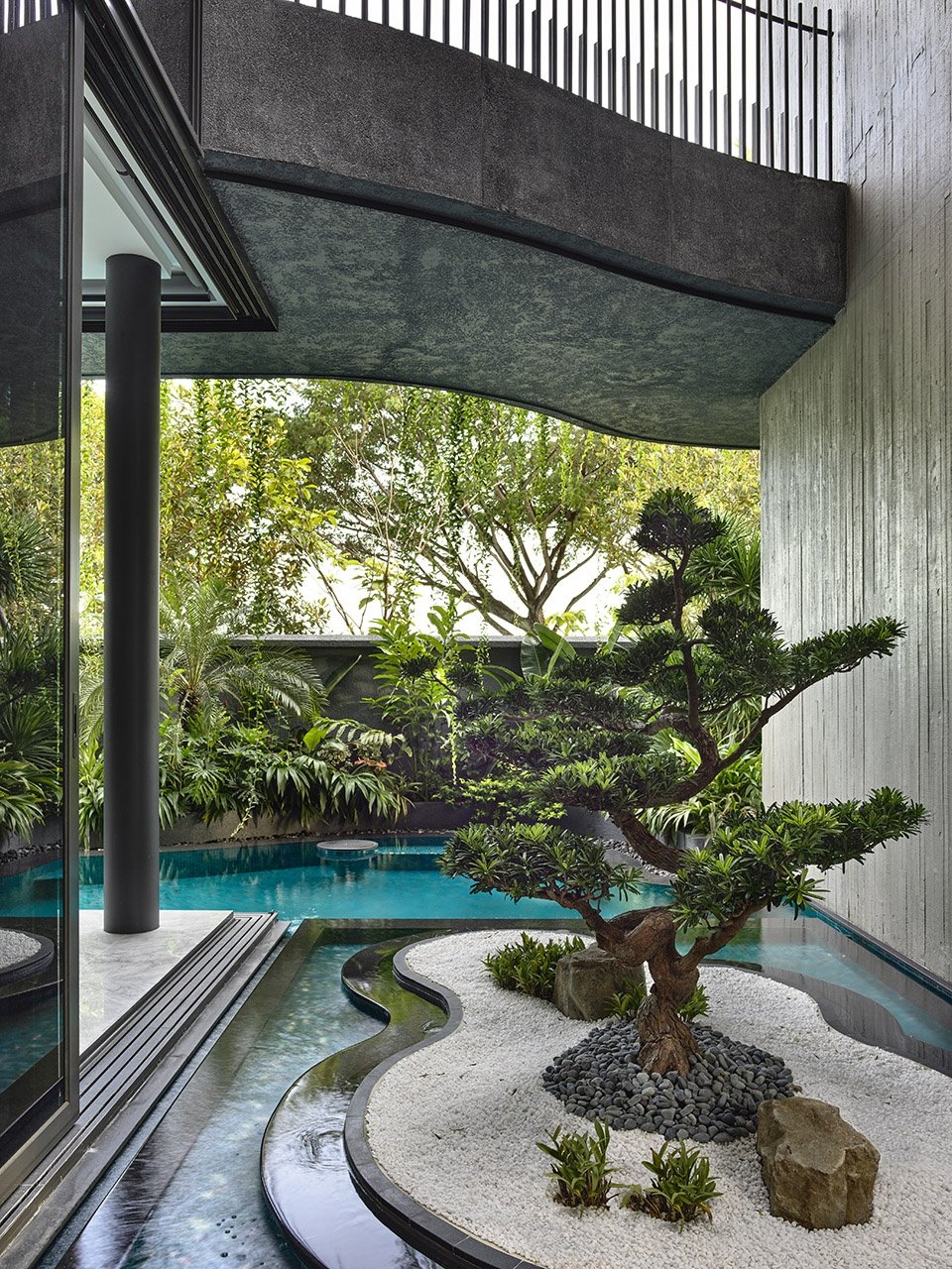 阴阳调和的混凝土住宅，新加坡 / HYLA Architects