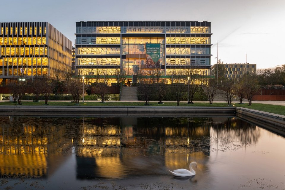 Langeveld 大楼，荷兰 / Paul de Ruiter Architects