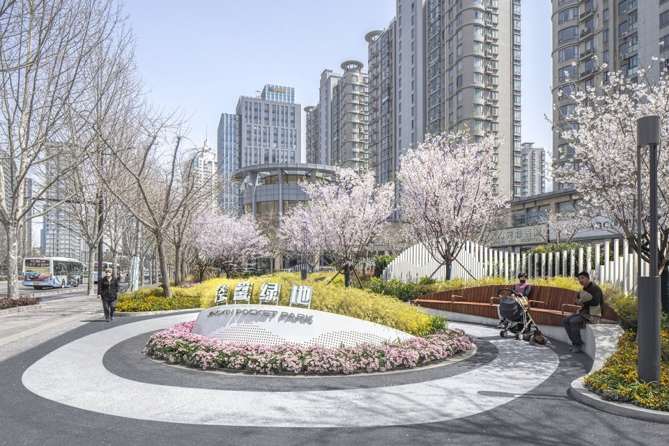 上海泾馨绿地口袋公园 / U+ Design Lab
