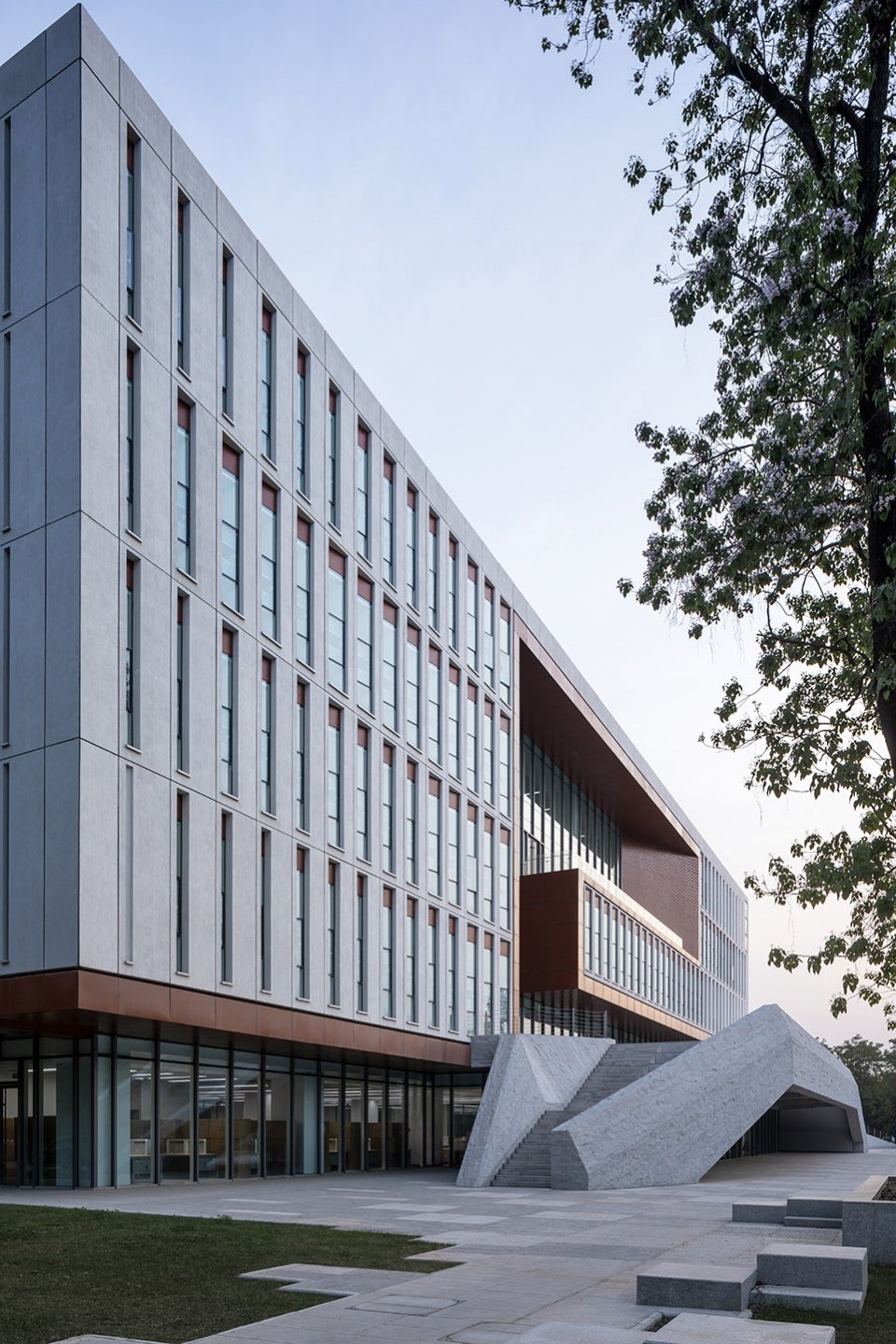 西北农林科技大学北校区图书馆，陕西 / 华南理工大学建筑设计研究院有限公司 陶郅工作室