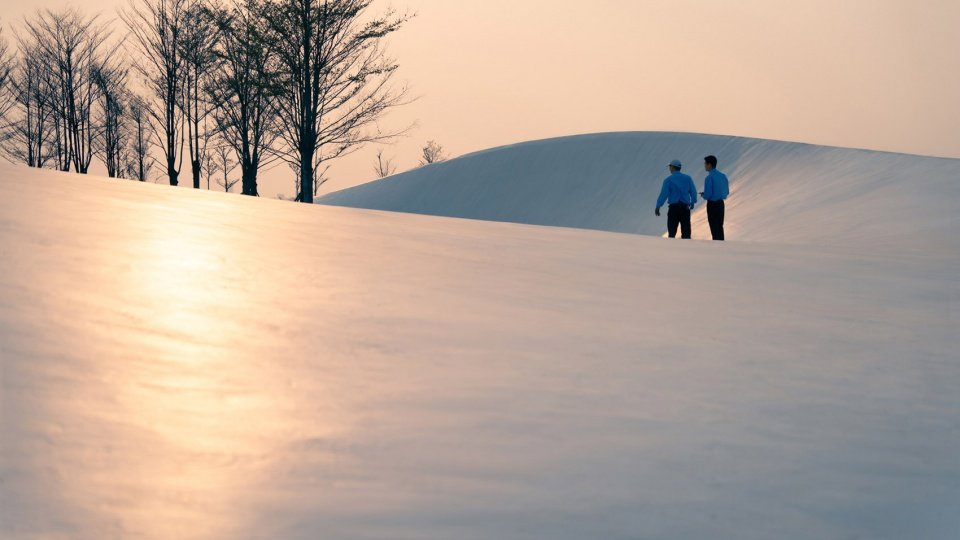 海口“天空之山”滨海驿站 / 藤本壮介建筑设计事务所