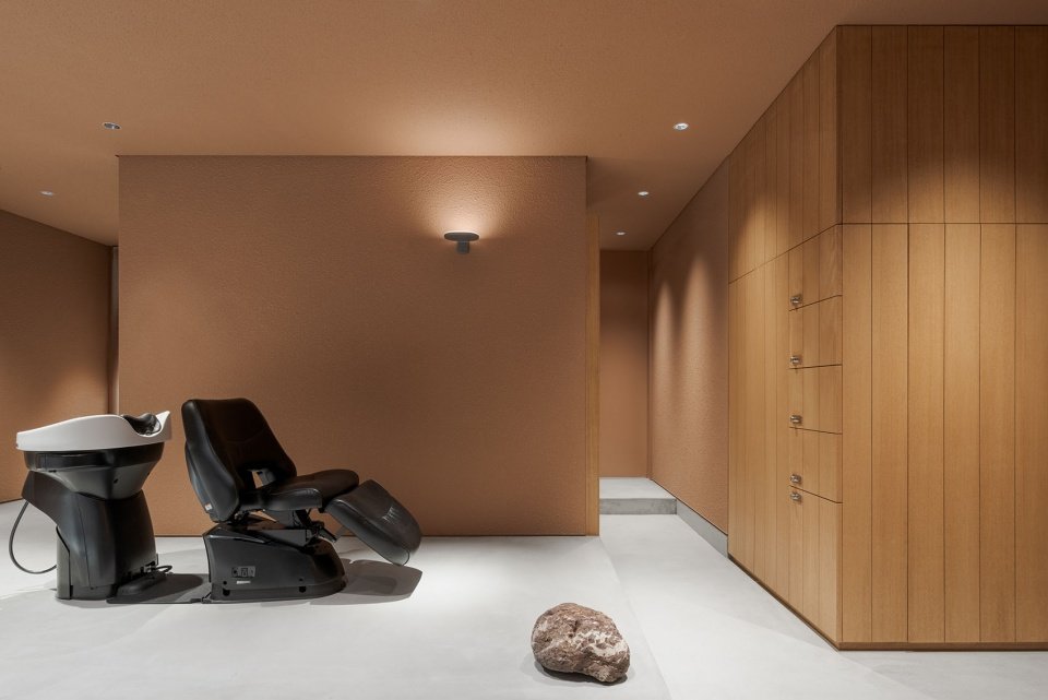 LAAN 美发沙龙,日本 / REIICHI IKEDA DESIGN LAAN 美发沙龙,日本 / REIICHI IKEDA DESIGN