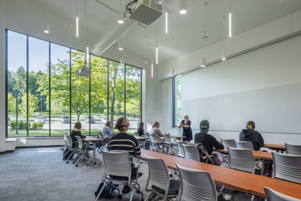 宾州州立大学贝伦德校区联邦大楼,美国 / GBBN 宾州州立大学贝伦德校区联邦大楼,美国 / GBBN