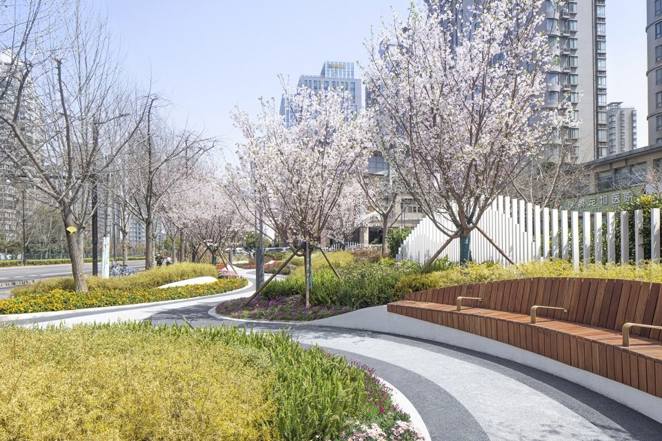上海泾馨绿地口袋公园 / U+ Design Lab