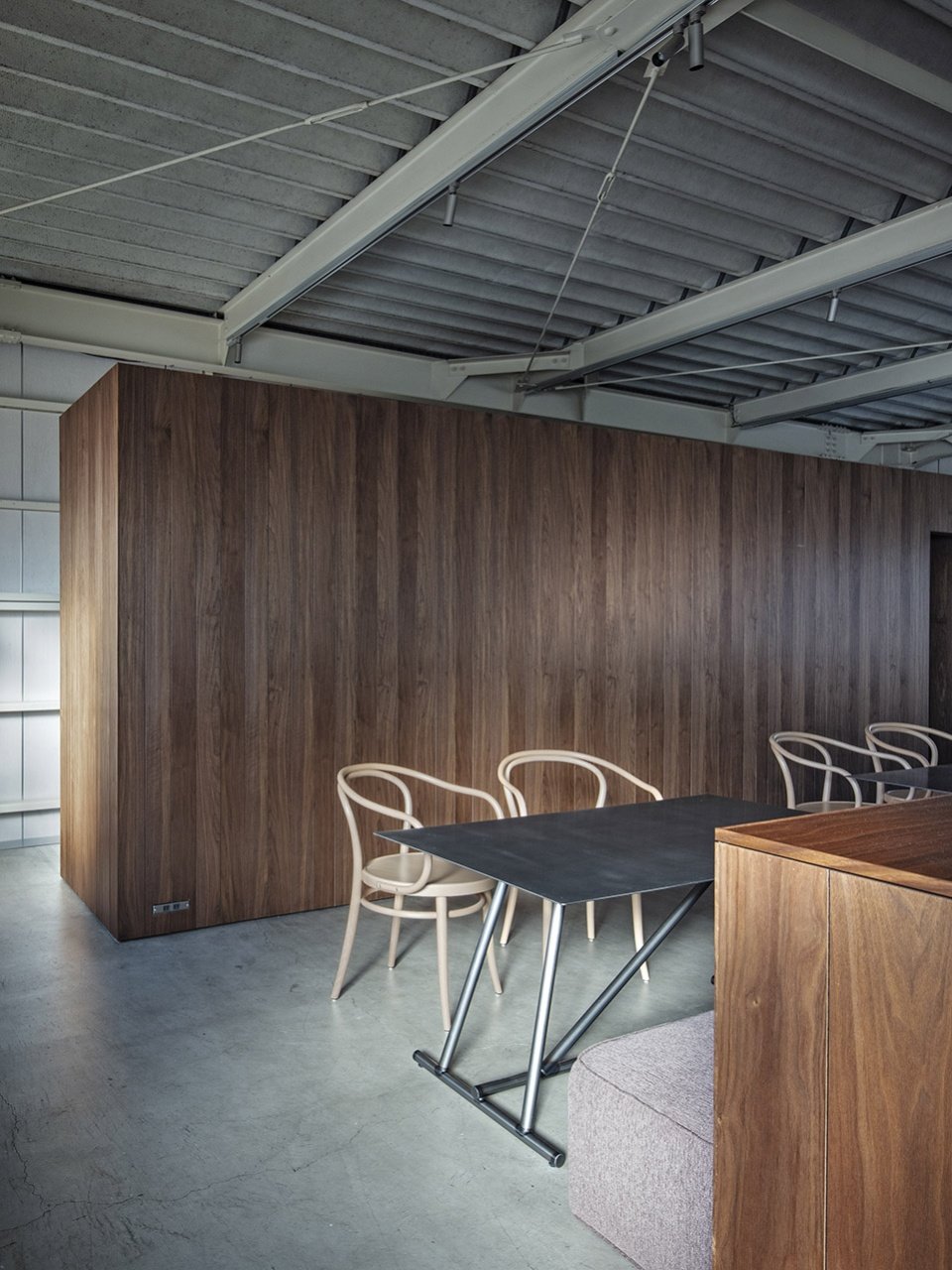 AQO 办公室，日本静冈 / HYBE Design Team + TEKI DESIGN