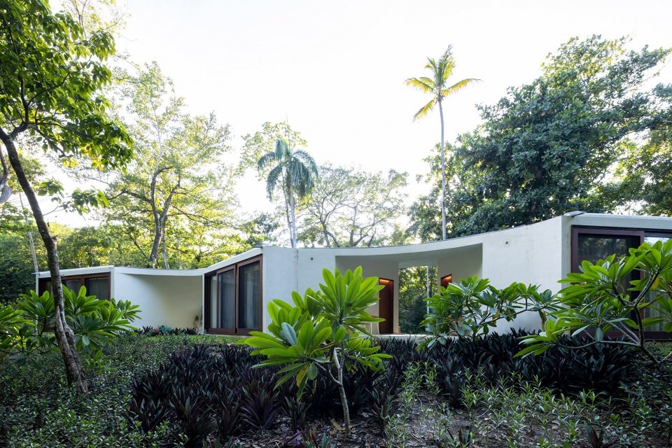 Las Olas 度假住宅，多米尼加 / Young Projects