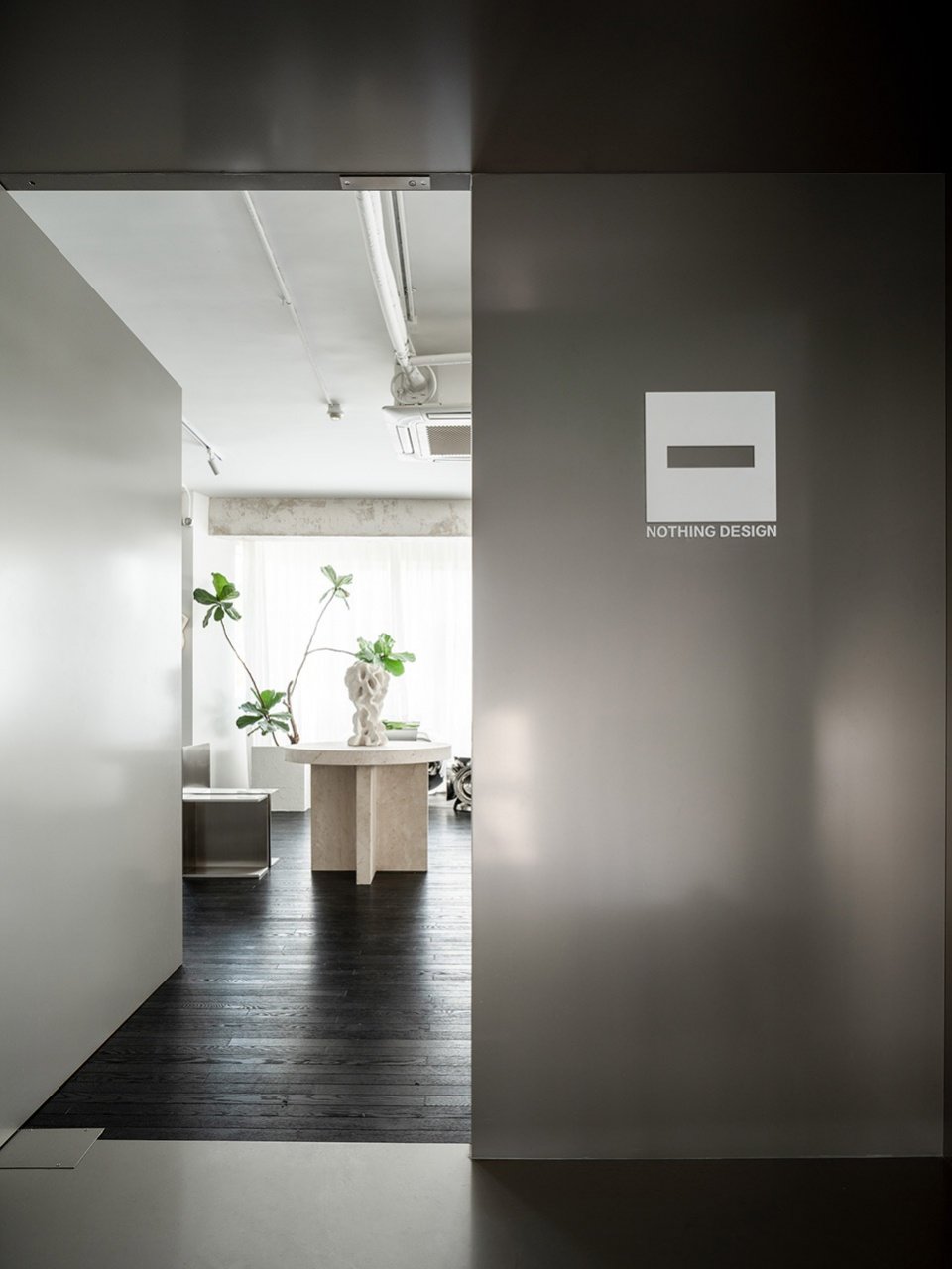 NOTHING DESIGN 上海工作室 / NOTHING DESIGN NOTHING DESIGN 上海工作室 / NOTHING DESIGN