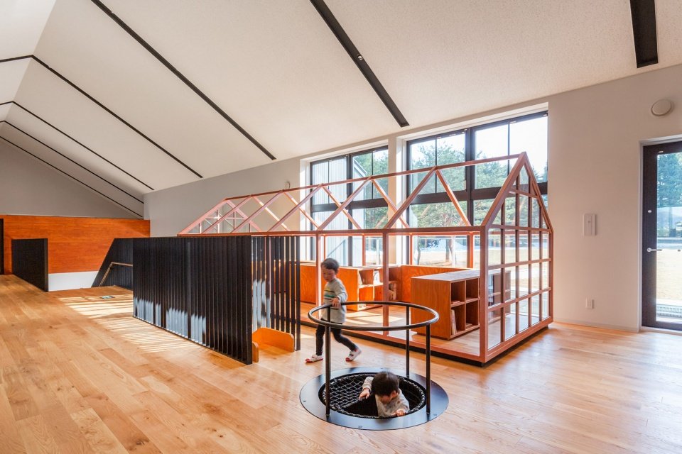 UB 幼儿园，日本 / HIBINOSEKKEI + Youji no Shiro + KIDS DESIGN LABO