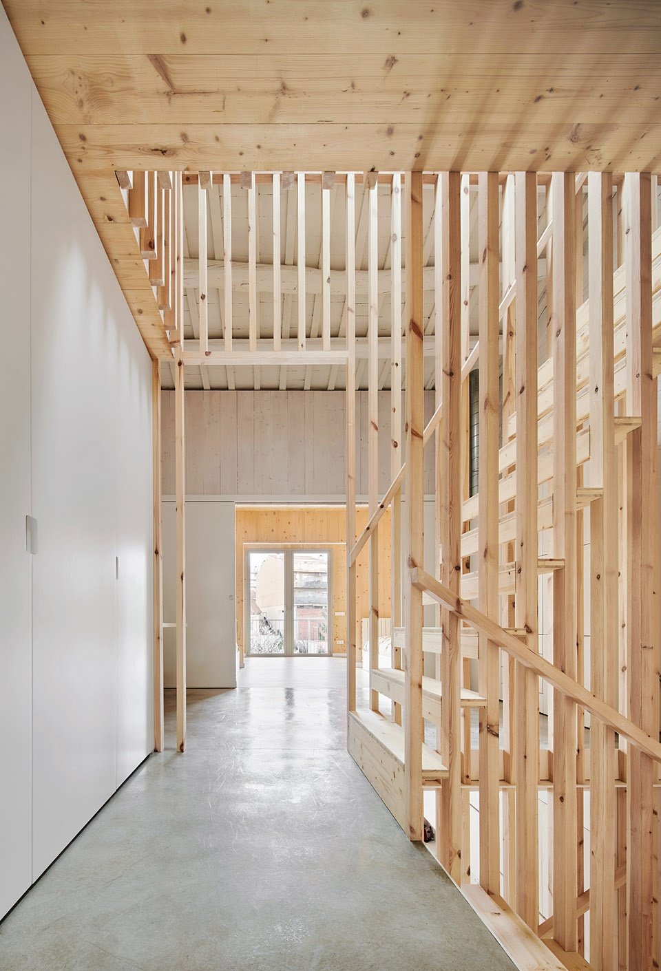 95PLA 特拉萨联排住宅翻新扩建，巴塞罗那 / Vallribera Arquitectes