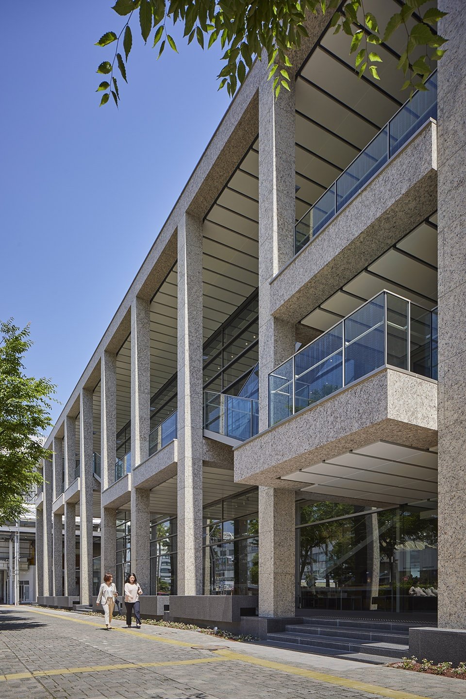 阿波银行总行营业部大楼,日本 / 株式会社日建设计 阿波银行总行营业部大楼,日本 / 株式会社日建设计