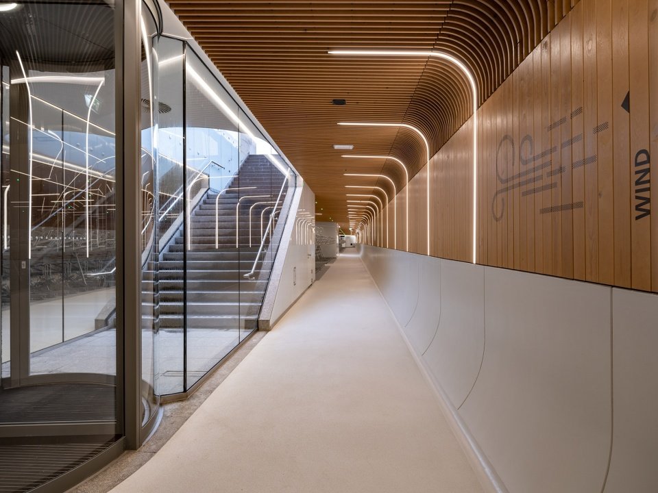 IJboulevard 水下自行车停车场,荷兰 / VenhoevenCS IJboulevard 水下自行车停车场,荷兰 / VenhoevenCS