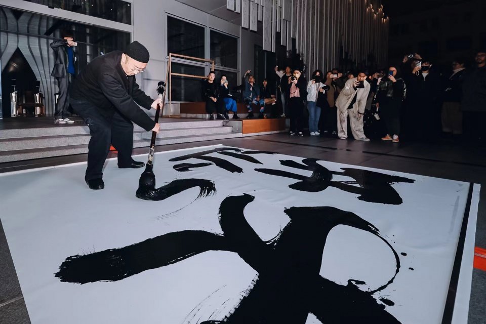 钢雨：德必上海书城 WE 改造设计 / Wutopia Lab