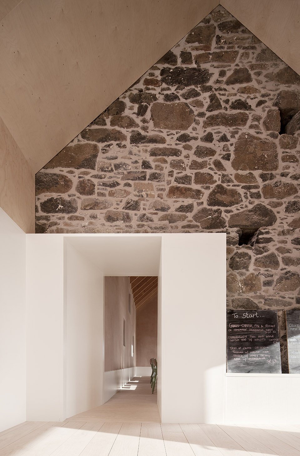 Croft 3 社区餐厅,英国 / fardaa Croft 3 社区餐厅,英国 / fardaa