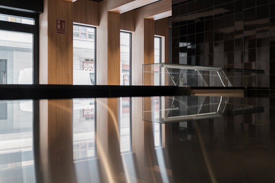 “Homemade food to take away”快餐店,西班牙 / Nan Arquitectos “Homemade food to take away”快餐店,西班牙 / Nan Arquitectos