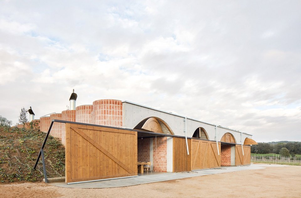 Mont-Ras 酿酒厂，西班牙 / Jorge Vidal Studio