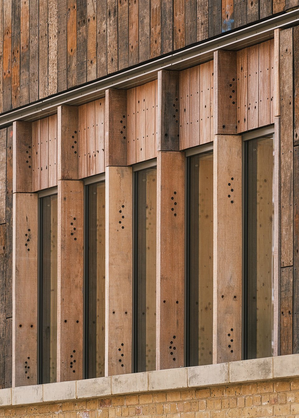 Roundhouse 青年创意中心，伦敦 /  Architects Paddy Dillon + Reed Watts Architects