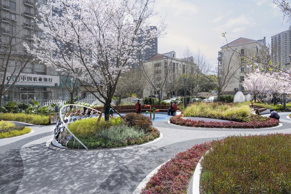上海泾馨绿地口袋公园 / U+ Design Lab