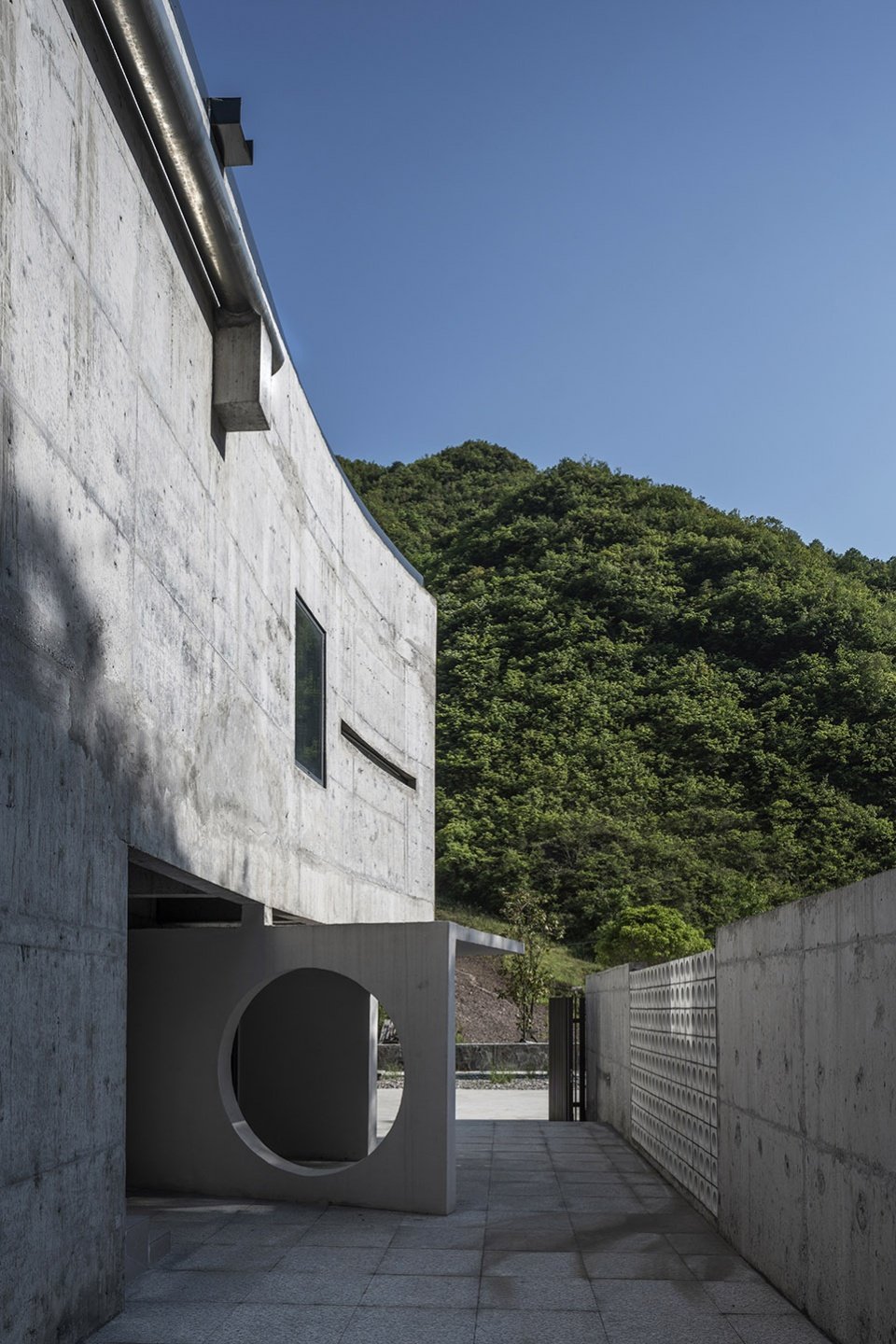 崖之家，十堰 / 郦文曦建筑事务所