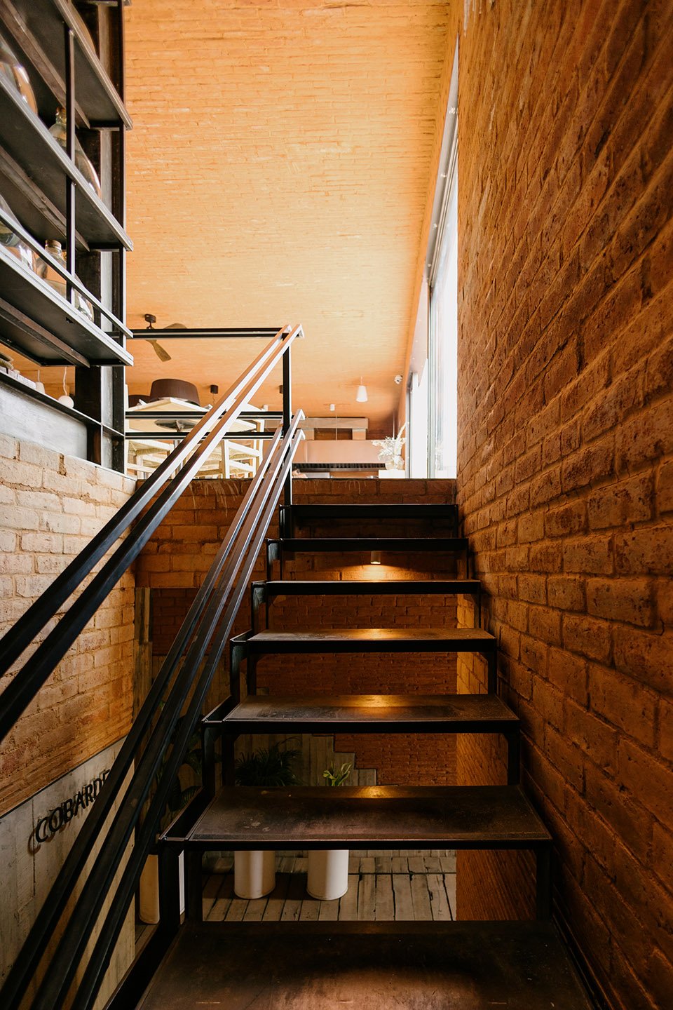 Cobarde 酒吧餐厅,墨西哥 / Rootstudio Cobarde 酒吧餐厅,墨西哥 / Rootstudio