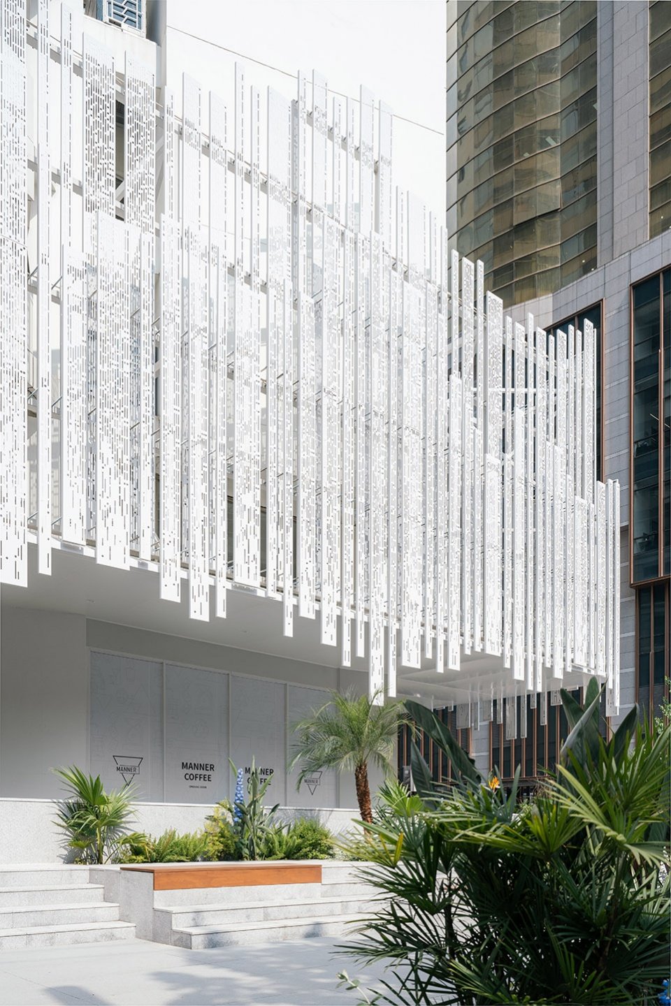 钢雨：德必上海书城 WE 改造设计 / Wutopia Lab