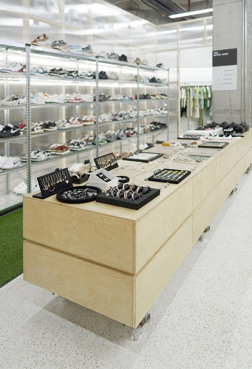 TBC 买手店，天津 / LLLOOK STUDIO